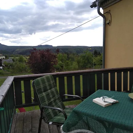 Rundblick Im Elbsandsteingebirge Bei Bad Schandau 4*