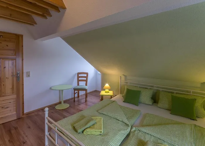 Rundblick Im Elbsandsteingebirge Bei Bad Schandau 4*